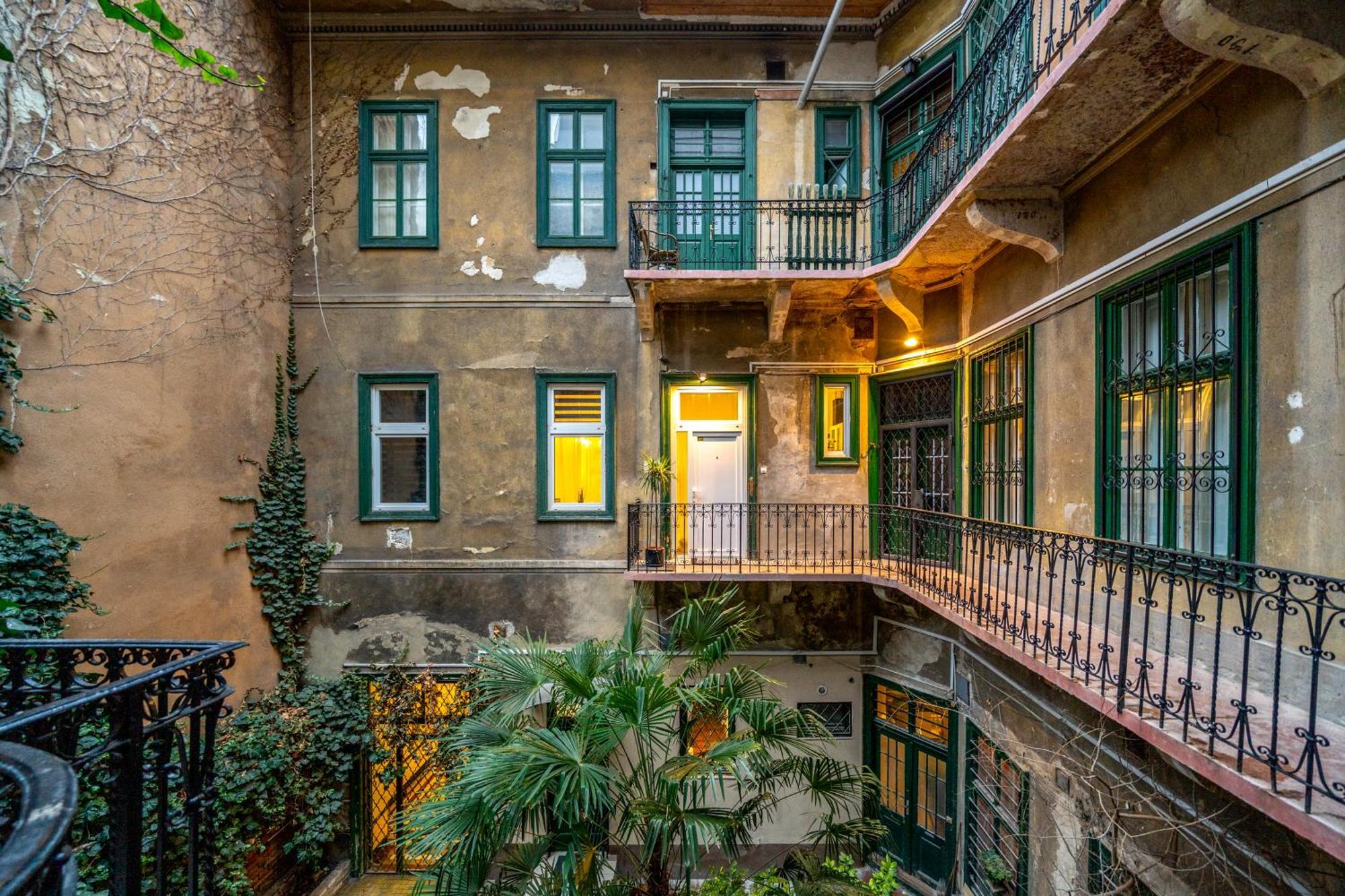 Apartamento Sweet Dreams At Opera House Downtown Budapest Exterior foto